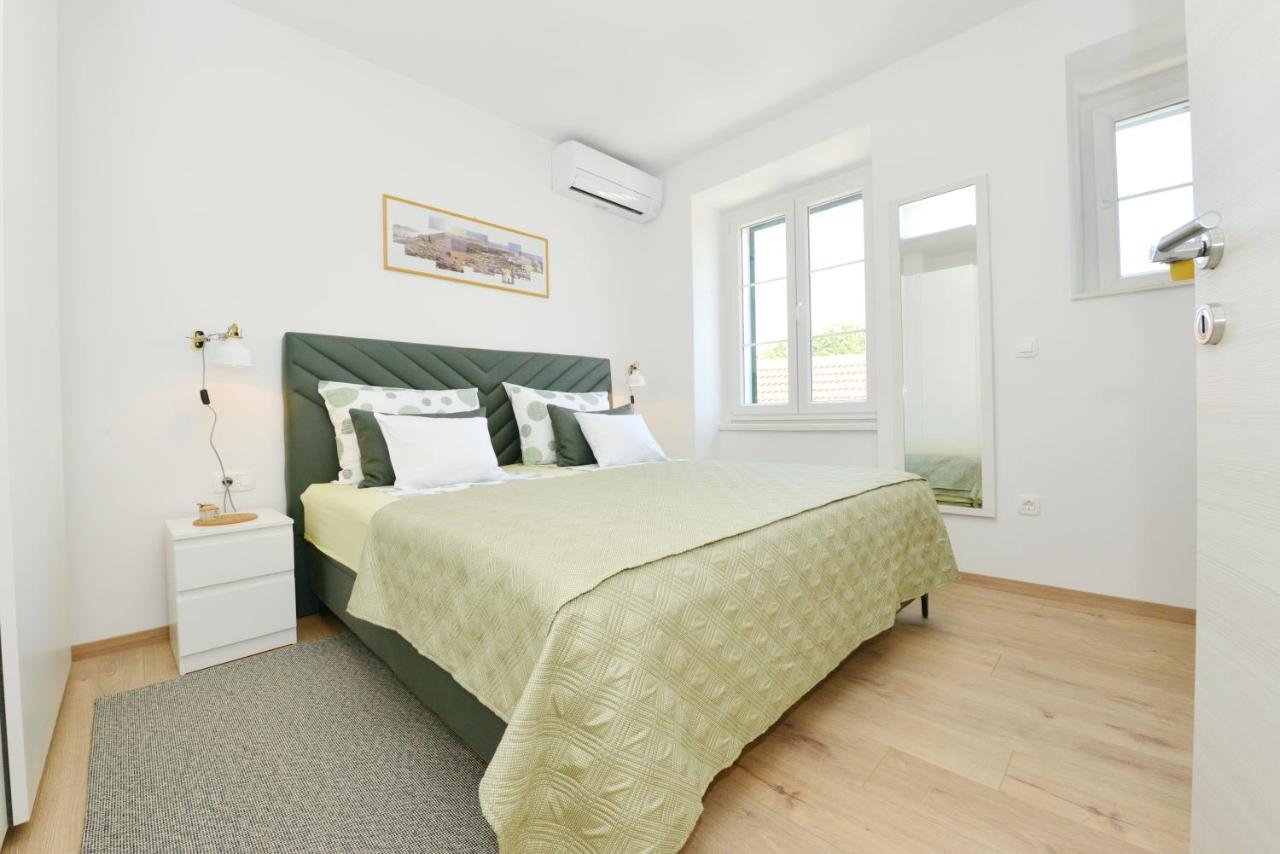Apartman Junona - Poluotok Na Dlanu Задар Екстер'єр фото